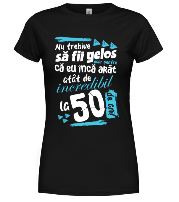  model  pe tricou