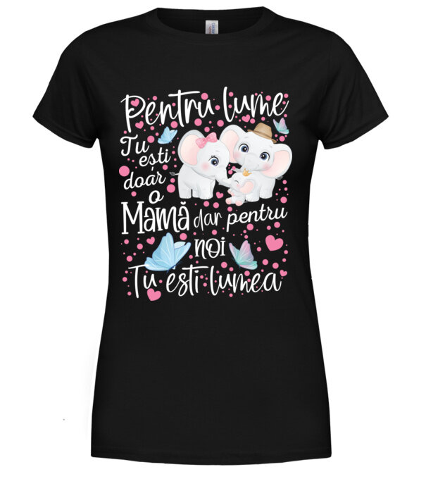  model  pe tricou