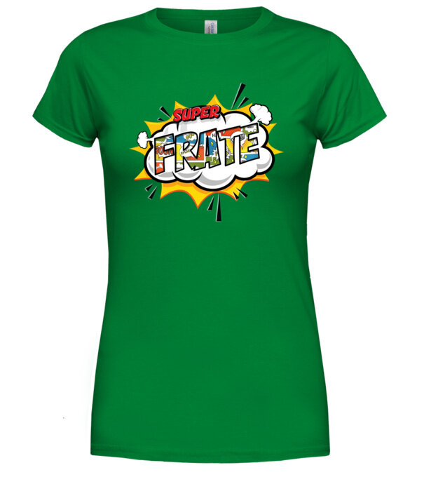 model  pe tricou