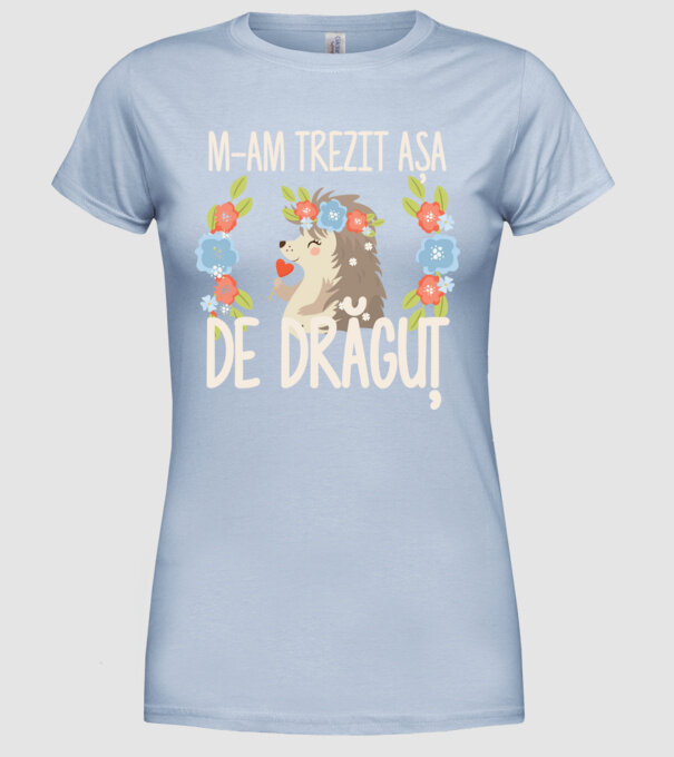 M-am trezit așa de drăguț model albastru deschis pe tricou
