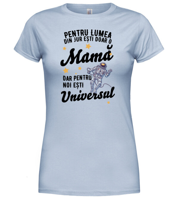  model  pe tricou