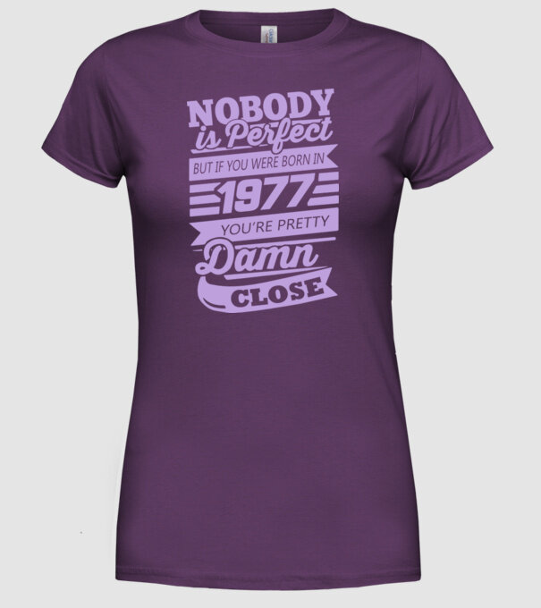 Nobody 1977 model mov pe tricou