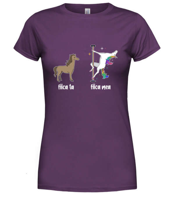  model  pe tricou