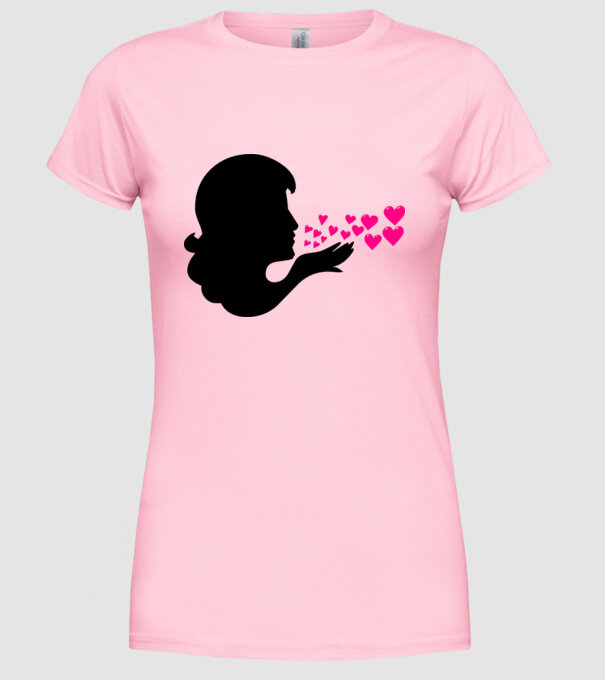 pupici din inimă model roz deschis pe tricou
