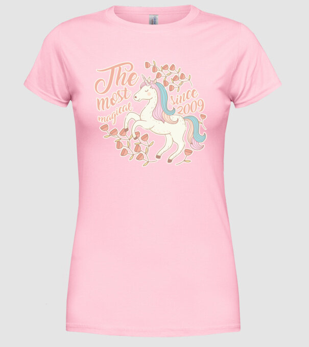 The most magical unicorn 1979 model roz deschis pe tricou