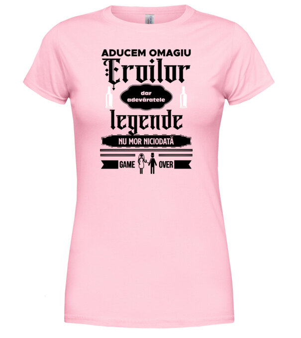  model  pe tricou