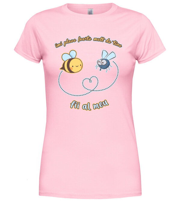  model  pe tricou