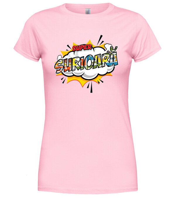  model  pe tricou
