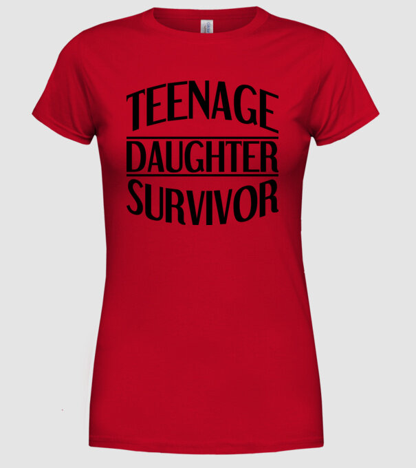 teenage daughter survivor model roșu pe tricou