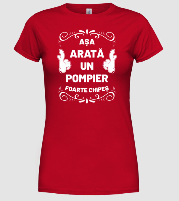 Așa arată un pompier foarte chipeș model roșu pe tricou