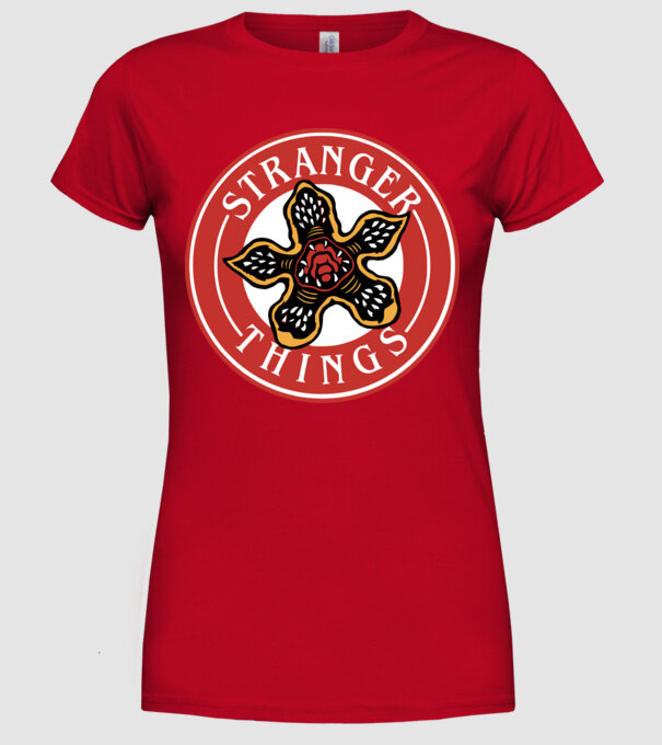 stranger things logo bucks model roșu pe tricou