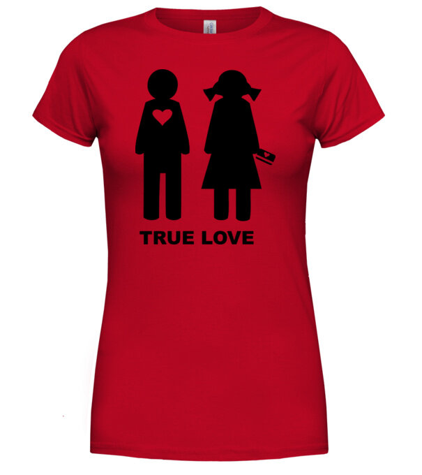  model  pe tricou