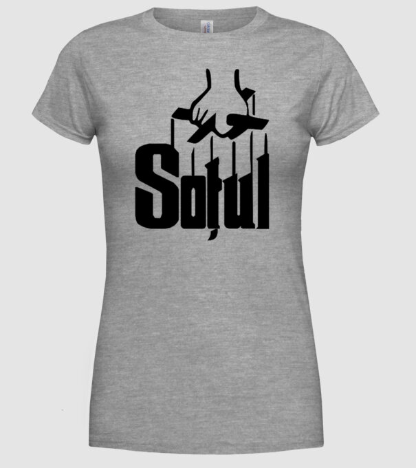 Soțul model gri pe tricou