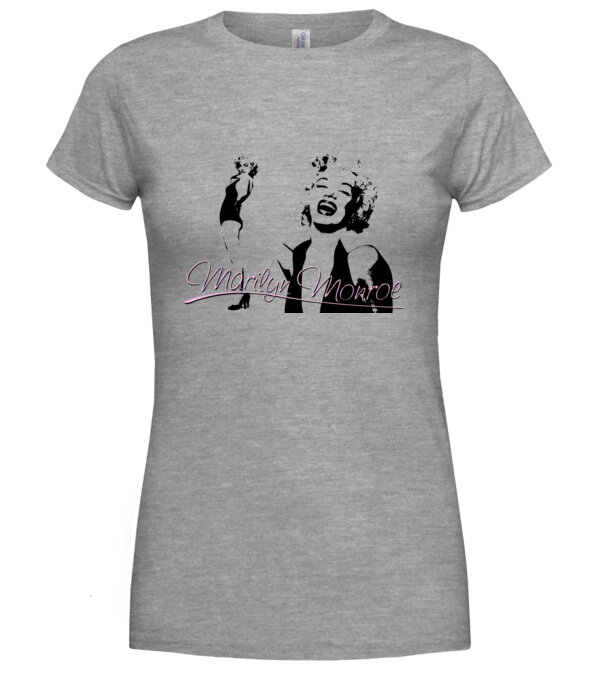  model  pe tricou