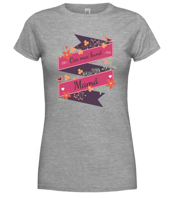  model  pe tricou