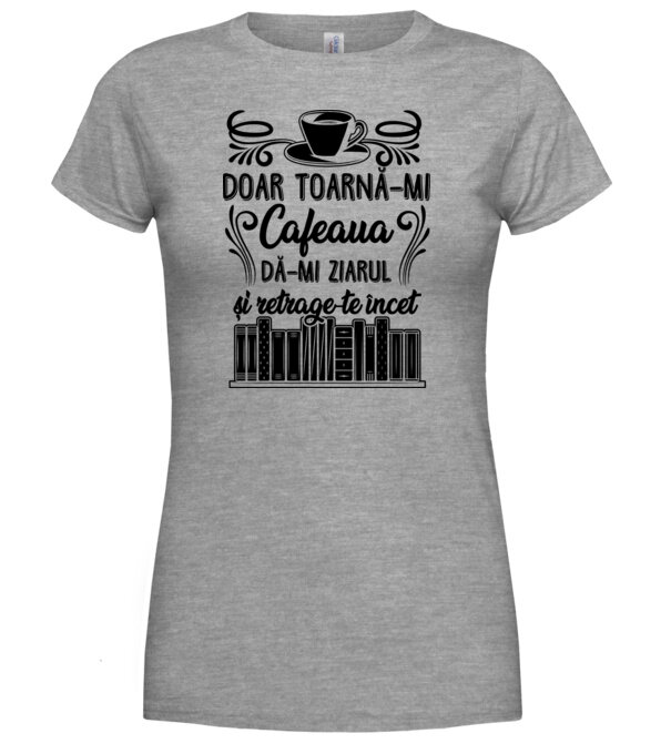  model  pe tricou