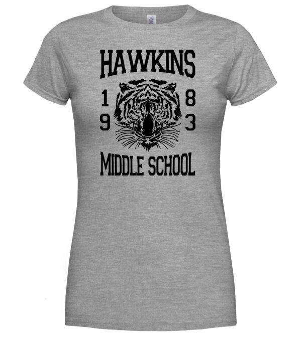  model  pe tricou