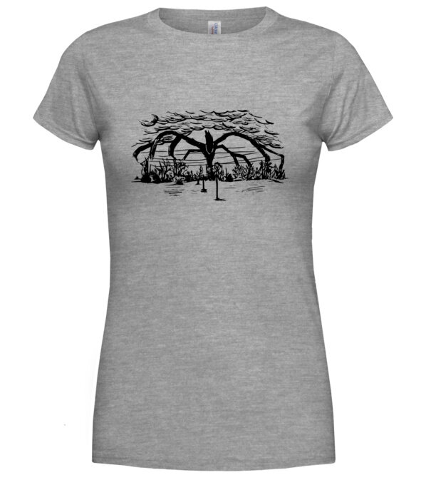  model  pe tricou
