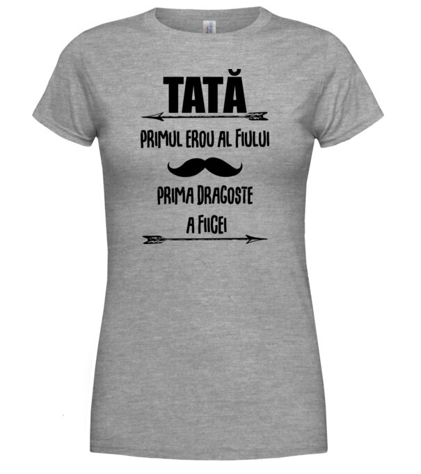  model  pe tricou