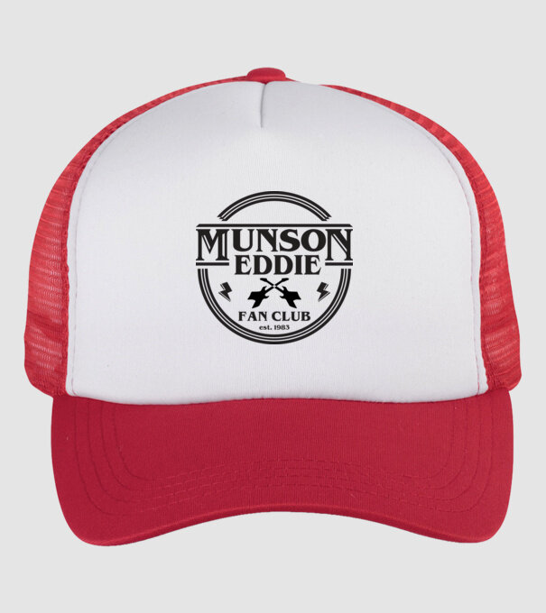 eddie munson fan club est 1983 model alb/roșu pe tricou