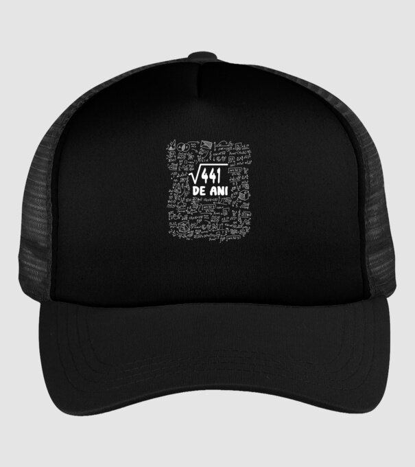 √441 de ani model negru pe tricou