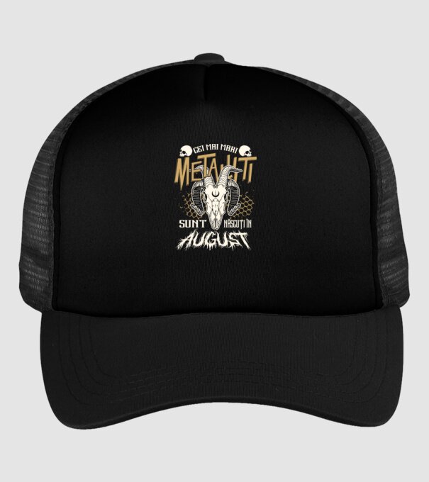 Cei mai mari metaliști sunt născuți în august. model negru pe tricou