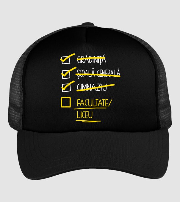 Cheklist educație - Gimnaziu negru model negru pe tricou