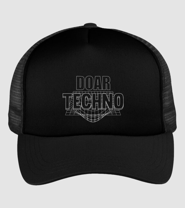Doar techno model negru pe tricou
