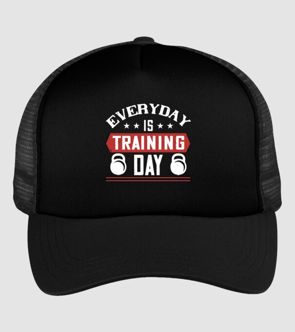everyday is training day model negru pe tricou