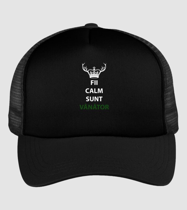 fii calm, sunt vânător model negru pe tricou