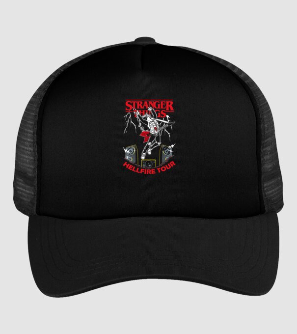 HELLFIRE TOUR model negru pe tricou