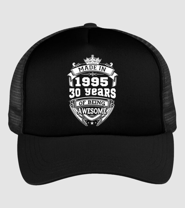 Made in awesome 1995 model negru pe tricou