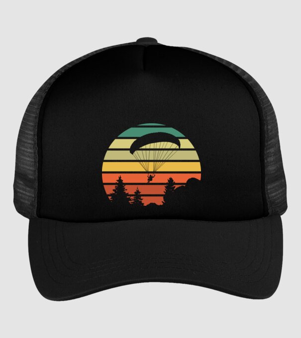 paraglide model negru pe tricou