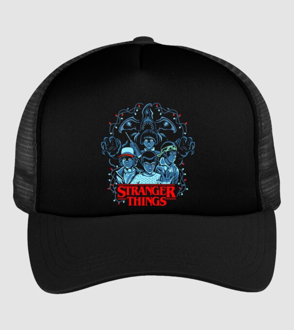 ST model negru pe tricou