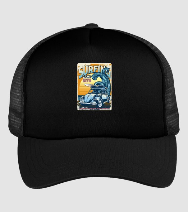 Surfer Camp model negru pe tricou