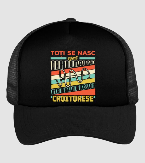 Toți se nasc egali, dar numai cei mai buni devin croitorese model negru pe tricou