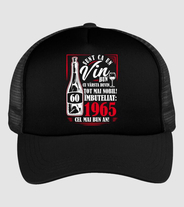Un Vin Bun 1965 - Negru model negru pe tricou