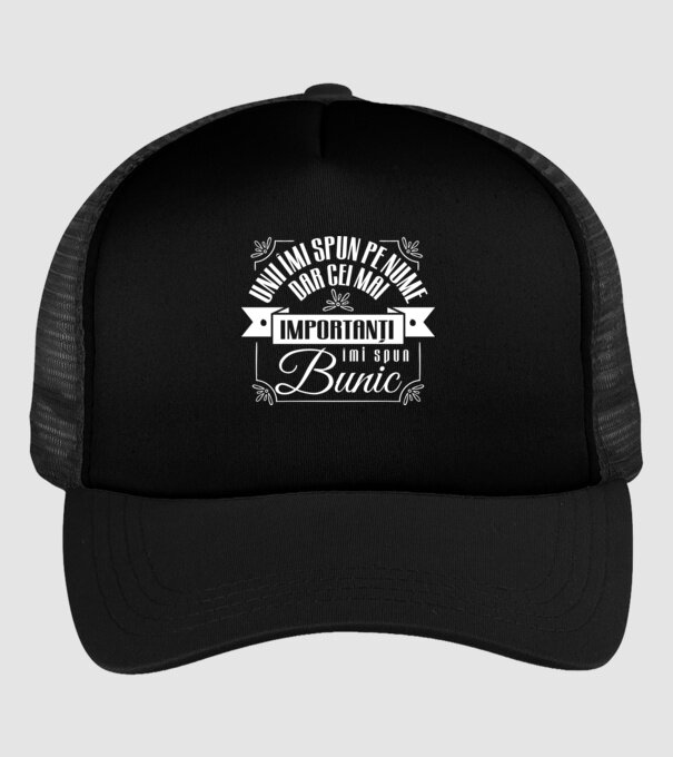 Unii îmi spun pe nume, dar cei mai importanți îmi spun bunic model negru pe tricou