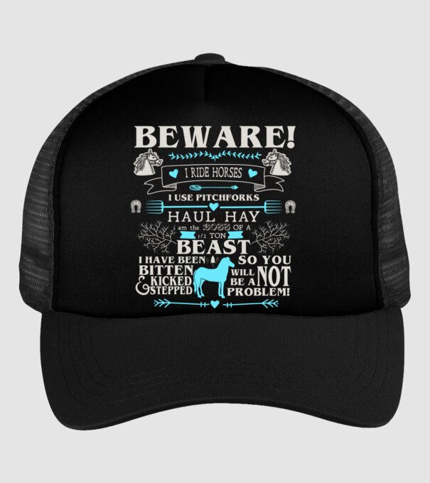 Beware i ride horses model negru pe tricou