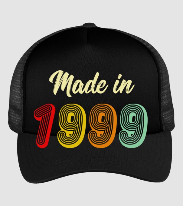 made in 1999 retro model negru pe tricou