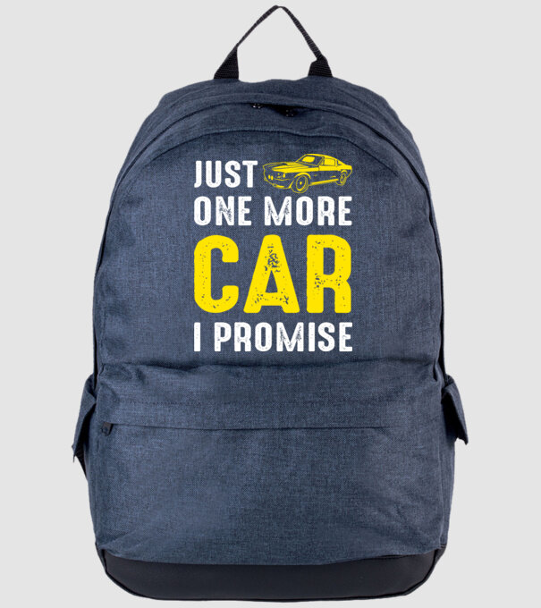 Just one more car I promise model albastru jeanși pe tricou