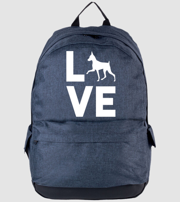 LOVE Pinscher model albastru jeanși pe tricou