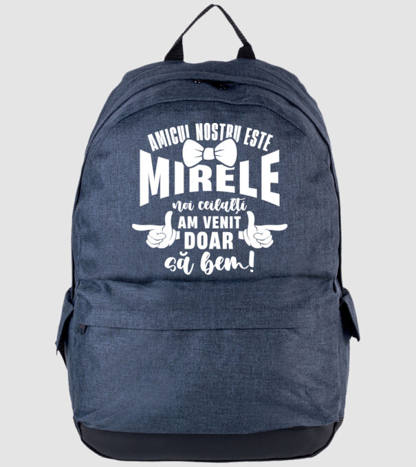 Amicul nostru este mirele model albastru jeanși pe tricou