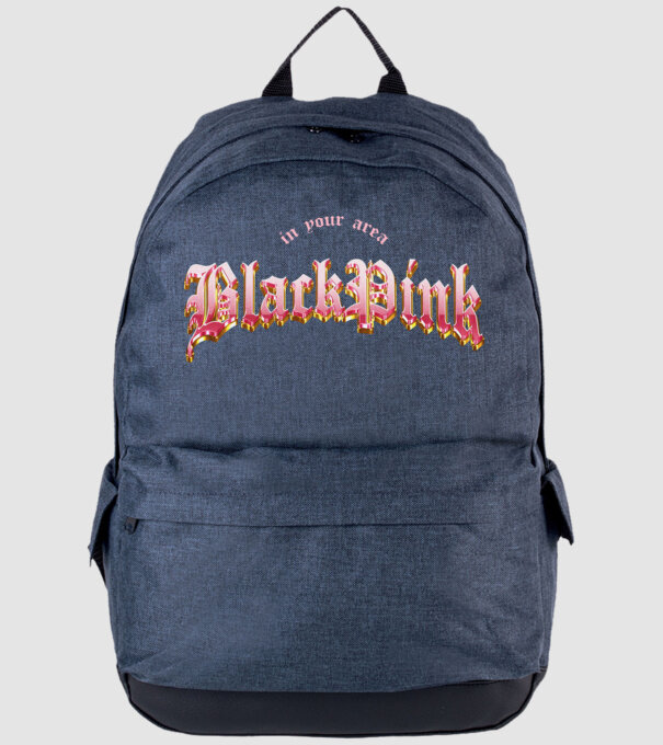 BLACPINK in your area model albastru jeanși pe tricou