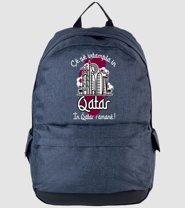 Ce se întâmplă în Katar model albastru jeanși pe tricou