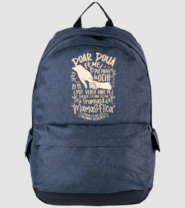 doar două femei se pot privi în ochi și se pot vedea una pe cealaltă ca fiind cea mai frumoasă - mama&fiica - pentru că una este model albastru jeanși pe tricou