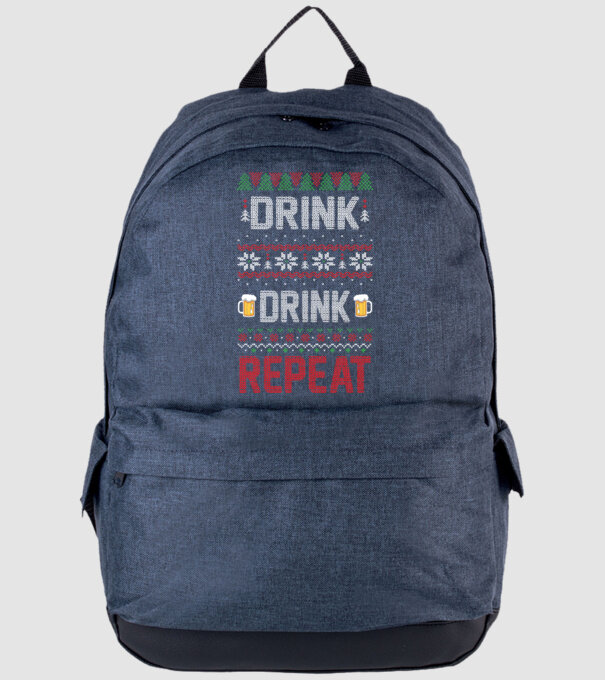Drink drink repeat model albastru jeanși pe tricou