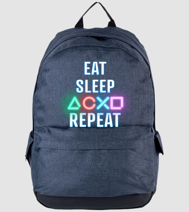 Eat sleep PS model albastru jeanși pe tricou