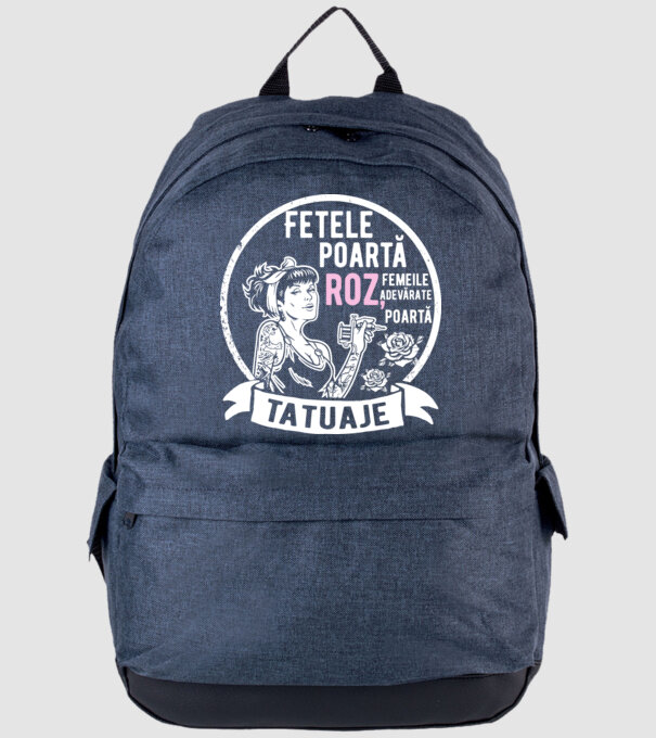 Fetele poartă roz, femeile adevărate poartă tatuaje model albastru jeanși pe tricou