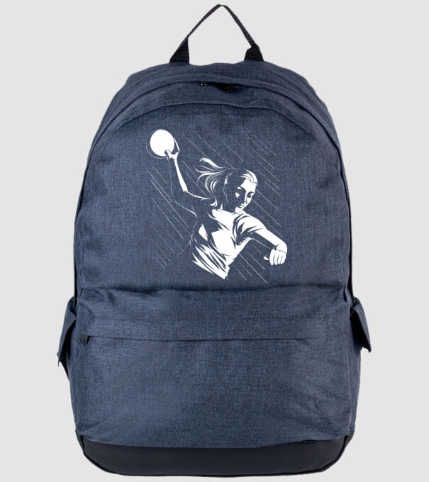 Handballer model albastru jeanși pe tricou